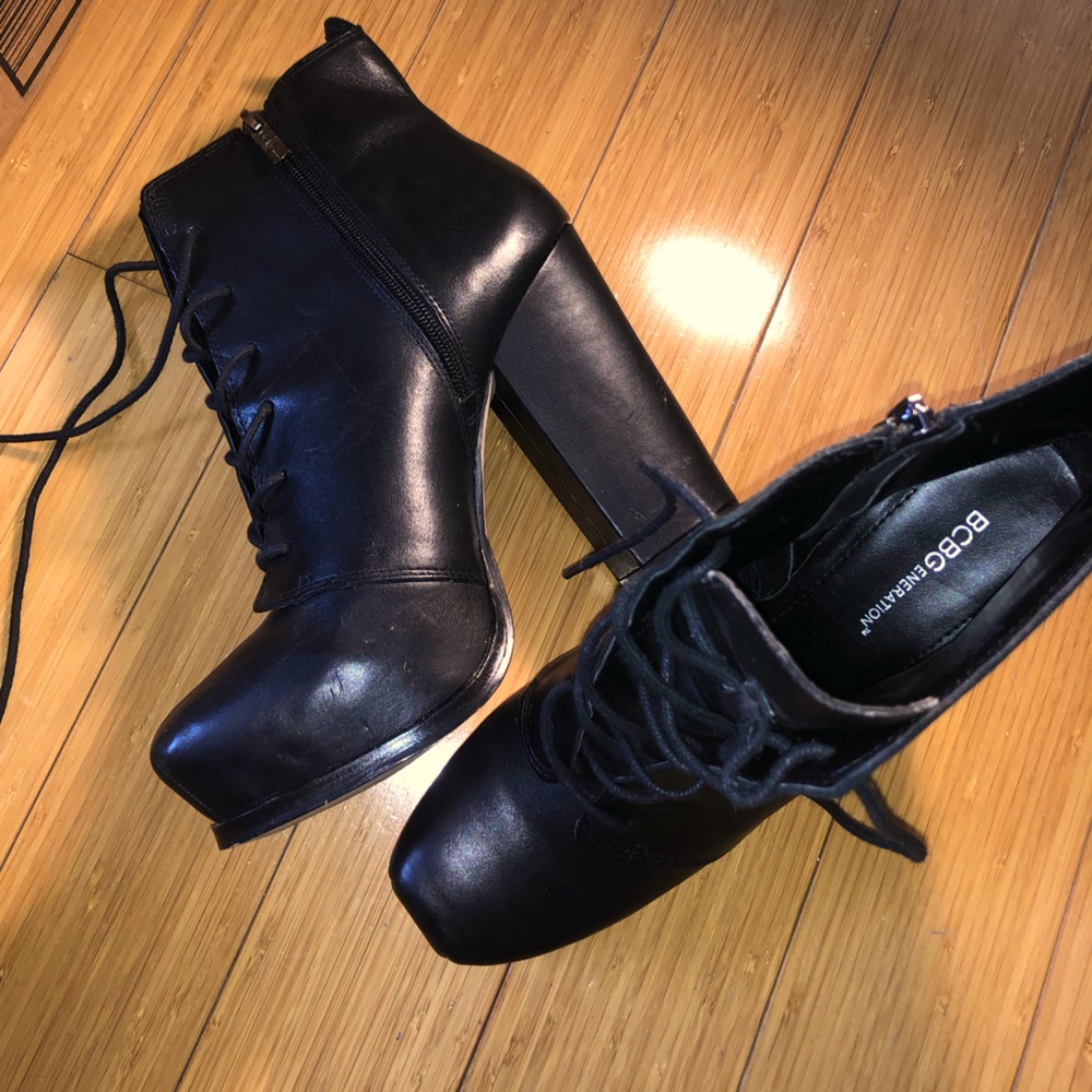 BCBGeneration booties